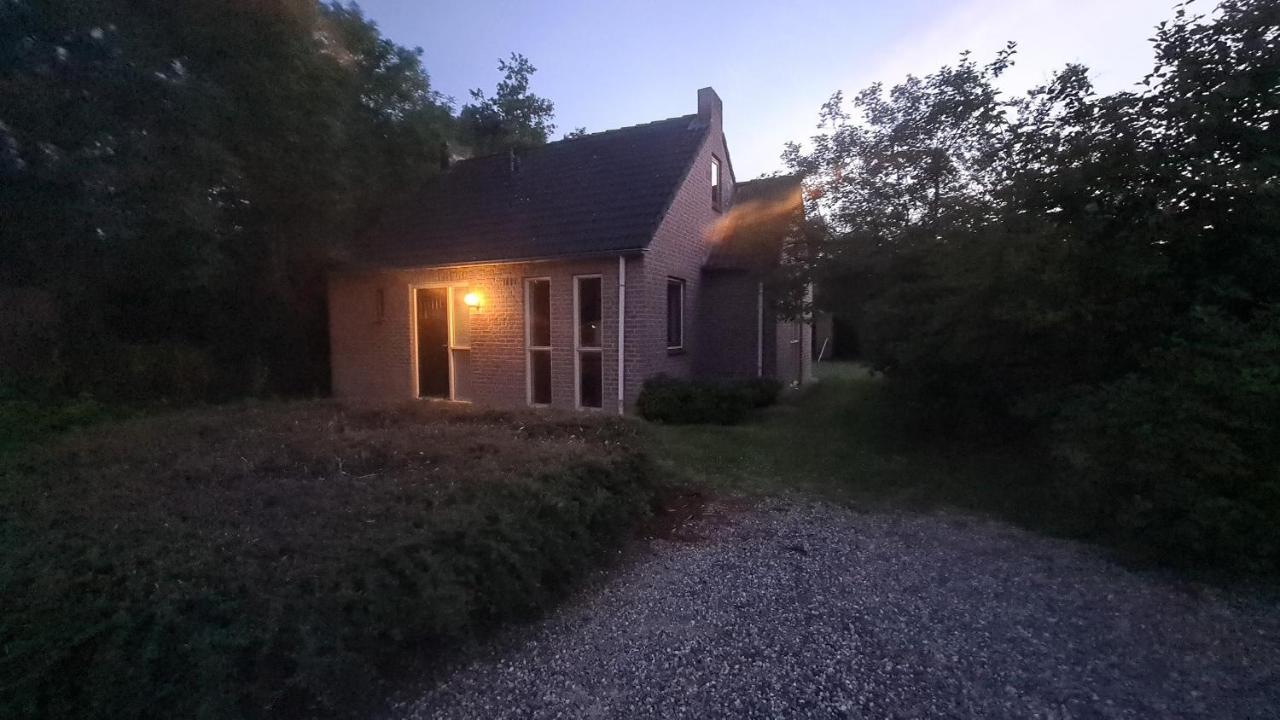 Ewijk Forestview 'Queenstown' 6 Pers Very Child-Friendly By Kawatea Cottages (Adults Only) מראה חיצוני תמונה